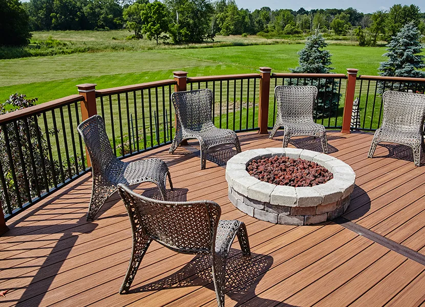 Composite Decks vs. Vinyl Decks: Which is Right for Your Calgary Home?