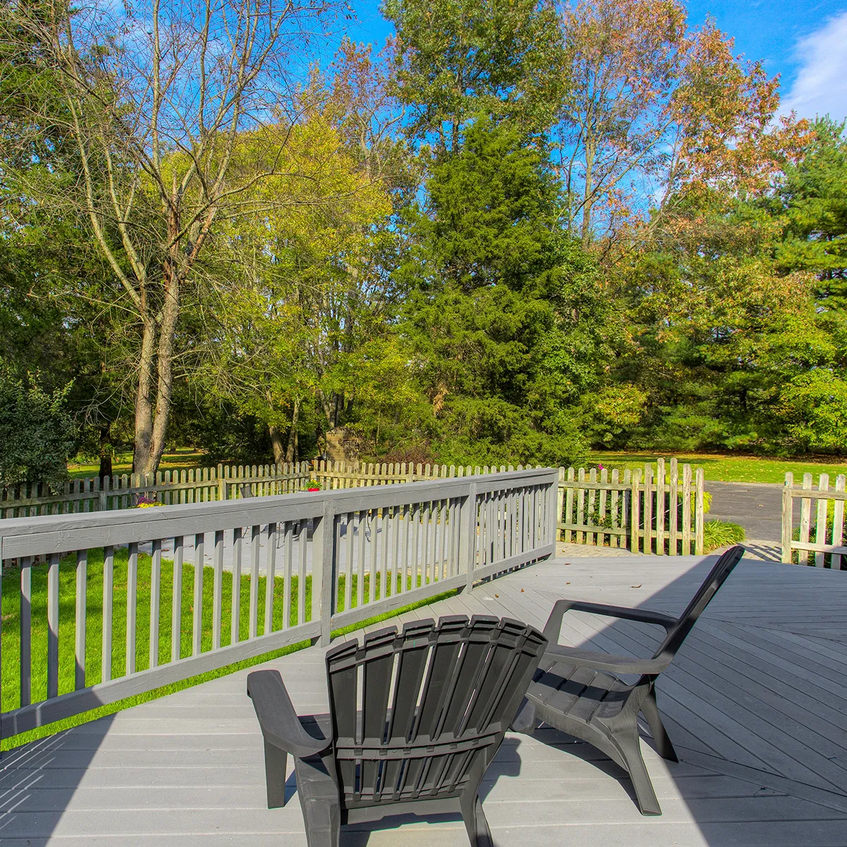 Choosing the Perfect Custom Staircase Design for Your Home