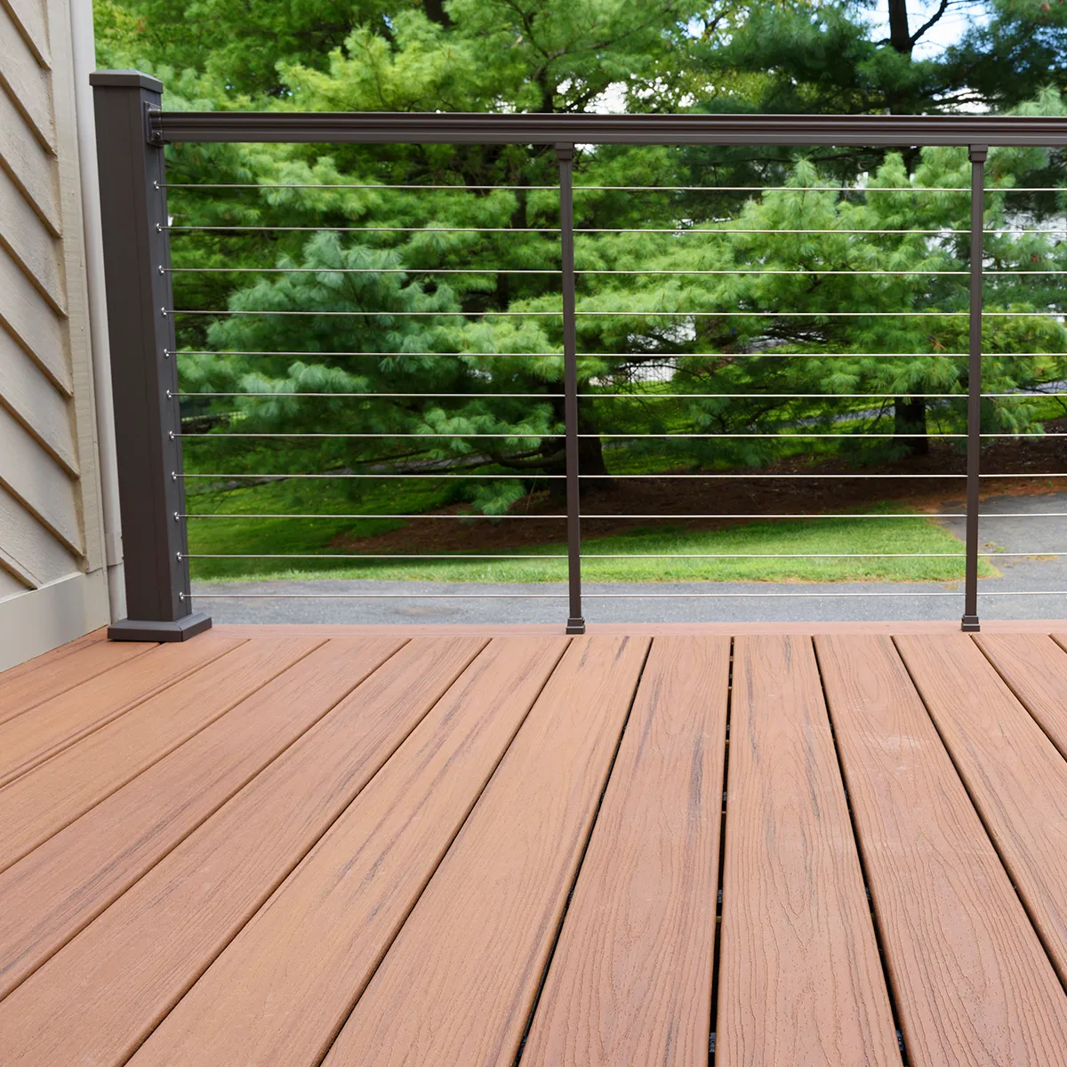 Enhancing Your Deck: Creative Ideas for Railings That Wow